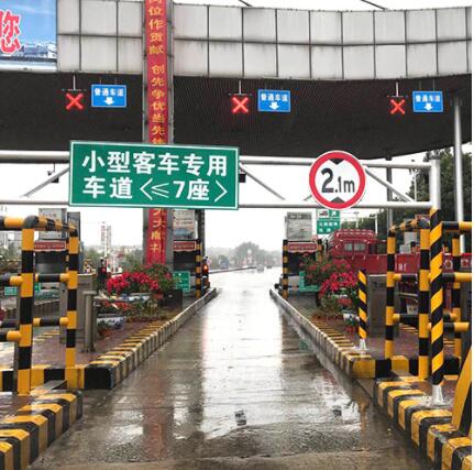 1625535392120088.jpg 銅陵交通警示柱的用途以及特點(diǎn).jpg